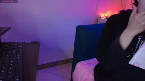 Terra Elowen online show from November 2025 11:43:02 AM