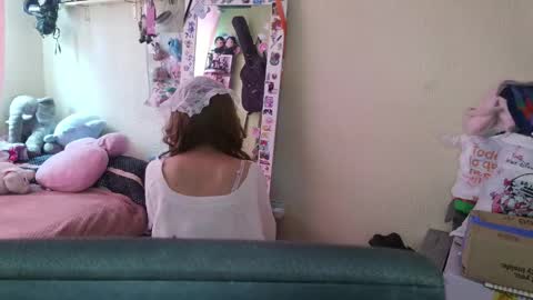Terra Elowen online show from May 2026 03:32:01 PM