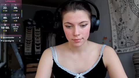 Snapshot of terranaufzinger chatting on November 2025 05:49:01 AM Anny Simpson online show from November 2025 05:49:01 AM