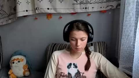 Snapshot of terranaufzinger chatting on November 2025 04:23:02 AM Anny Simpson online show from November 2025 04:23:02 AM