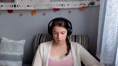 Snapshot of terranaufzinger chatting on November 2025 07:10:01 AM Anny Simpson online show from November 2025 07:10:01 AM