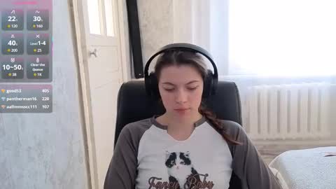 Snapshot of terranaufzinger chatting on December 2025 05:02:01 AM Anny Simpson online show from December 2025 05:02:01 AM