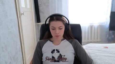 Snapshot of terranaufzinger chatting on December 2025 06:00:01 AM Anny Simpson online show from December 2025 06:00:01 AM