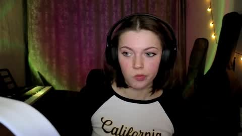 Snapshot of terranaufzinger chatting on February 2026 08:07:02 PM Anny Simpson online show from February 2026 08:07:02 PM