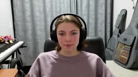 Anny Simpson online show from May 2026 09:09:02 PM