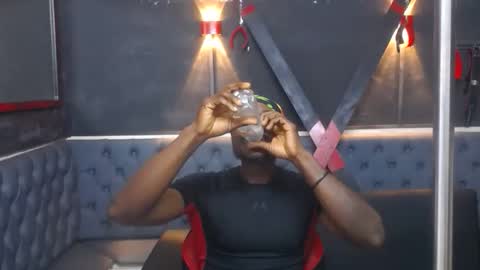 terranze_z online show from February 2026 08:25:02 PM