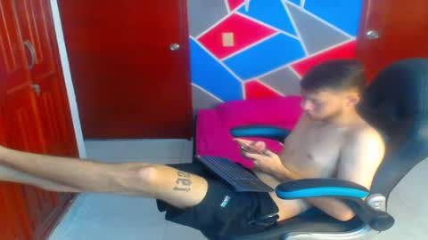 Snapshot of terryy_hot chatting on April 2026 03:25:01 PM terryy_hot online show from April 2026 03:25:01 PM