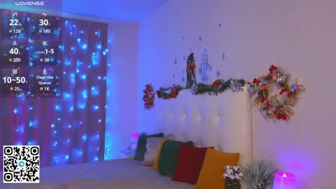 Snapshot of tesalune chatting on December 2024 05:23:01 AM Tessa online show from December 2024 05:23:01 AM