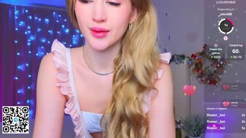 Snapshot of tesalune chatting on December 2024 02:13:01 AM Tessa online show from December 2024 02:13:01 AM