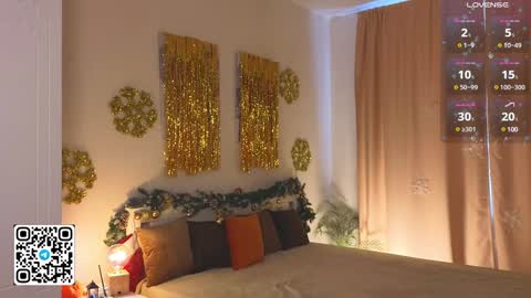 Snapshot of tesalune chatting on December 2024 05:11:02 AM Tessa online show from December 2024 05:11:02 AM