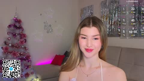 Snapshot of tesalune chatting on January 2025 05:20:02 AM Tessa online show from January 2025 05:20:02 AM