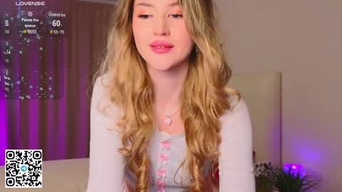 Snapshot of tesalune chatting on February 2025 02:22:02 AM Tessa online show from February 2025 02:22:02 AM