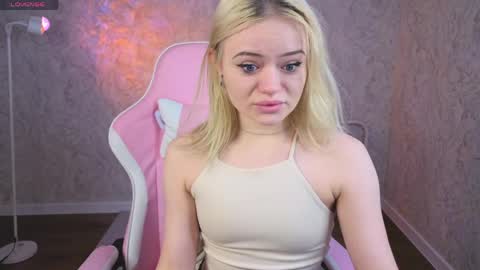 Tessa online show from April 2026 12:56:01 AM