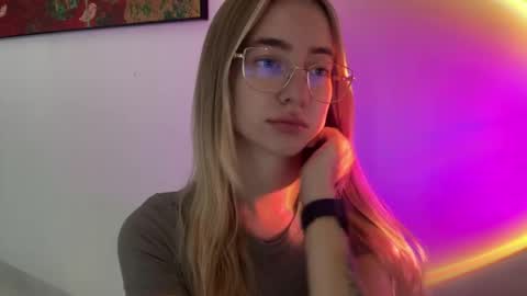 tessa_calmness online show from May 2026 04:41:02 AM