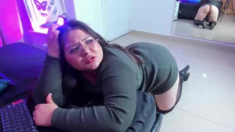 TERESA  online show from September 2025 09:31:02 PM