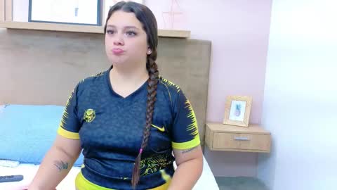 tessa stones online show from January 2026 03:42:02 AM