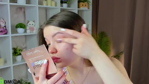 Snapshot of tessadavidson chatting on February 2026 04:18:02 AM Tessa online show from February 2026 04:18:02 AM