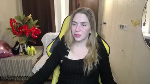 Snapshot of tessadaybreak chatting on February 2025 05:02:02 PM tessadaybreak online show from February 2025 05:02:02 PM