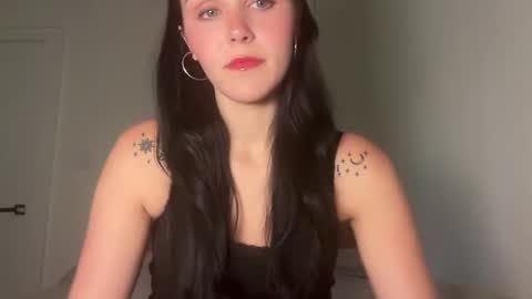 Snapshot of tessadovee chatting on September 2025 11:38:01 PM tessadovee online show from September 2025 11:38:01 PM