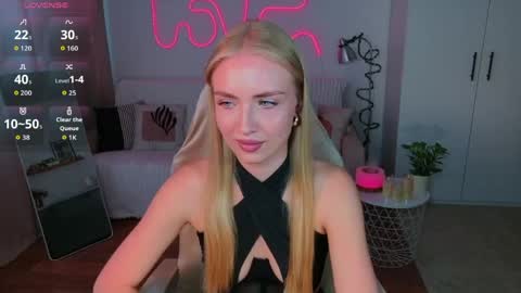TessaHamilton online show from May 2026 10:43:01 AM
