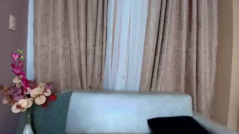 Snapshot of tessamonroee chatting on February 2026 06:28:02 PM Tessamonroee online show from February 2026 06:28:02 PM