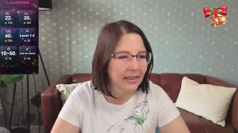 Snapshot of tessaw chatting on October 2025 05:05:01 AM Tessa online show from October 2025 05:05:01 AM