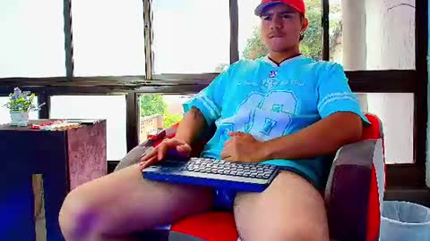 Snapshot of tette_valentine chatting on July 2026 04:22:02 PM tette_valentine online show from July 2026 04:22:02 PM
