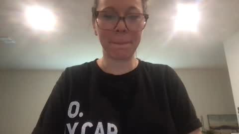 Snapshot of texas_blonde chatting on April 2026 07:03:02 PM Daphne Summers online show from April 2026 07:03:02 PM