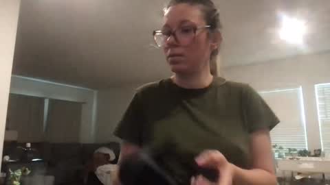 Snapshot of texas_blonde chatting on April 2026 06:15:01 PM Daphne Summers online show from April 2026 06:15:01 PM