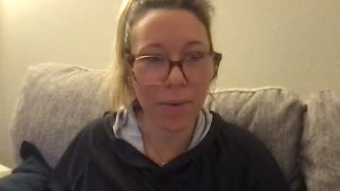 Snapshot of texas_blonde chatting on April 2026 01:34:01 AM Daphne Summers online show from April 2026 01:34:01 AM