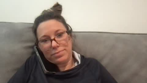 Snapshot of texas_blonde chatting on April 2026 05:19:02 PM Daphne Summers online show from April 2026 05:19:02 PM