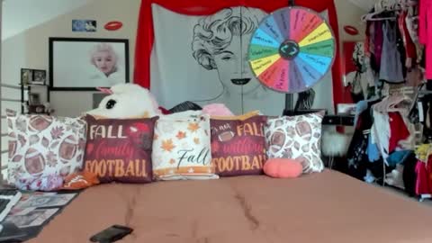 Snapshot of texaspeach69 chatting on September 2025 06:19:01 PM peachy online show from September 2025 06:19:01 PM