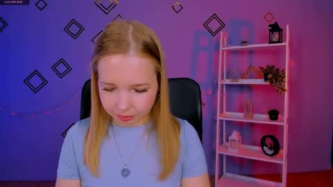 teya_starling online show from April 2026 07:39:01 AM