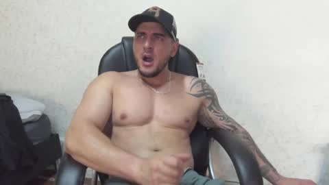 Snapshot of teylor_creed chatting on December 2024 09:40:02 PM teylor creed online show from December 2024 09:40:02 PM