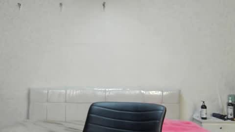 Snapshot of teylor_creed chatting on February 2025 07:16:02 PM teylor creed online show from February 2025 07:16:02 PM