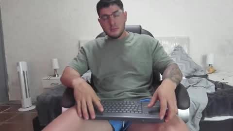 Snapshot of teylor_creed chatting on March 2025 10:43:01 PM teylor creed online show from March 2025 10:43:01 PM