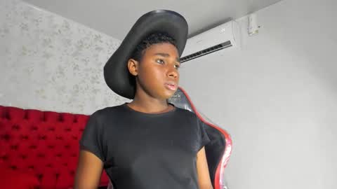 Snapshot of teylor_lovee chatting on February 2026 08:57:02 PM teylor_lovee online show from February 2026 08:57:02 PM