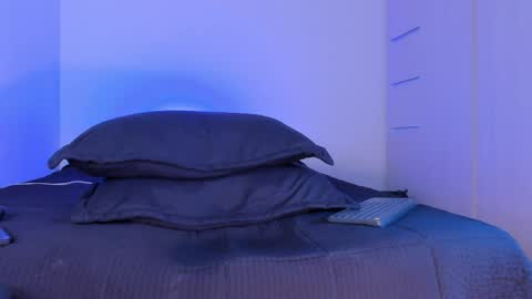 thadeo_king online show from April 2026 02:33:01 PM