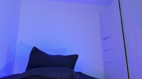thadeo_king online show from May 2026 01:05:02 PM