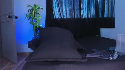thadeo_king online show from May 2026 03:10:01 PM