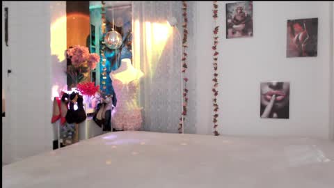 Ana online show from May 2026 03:23:01 AM