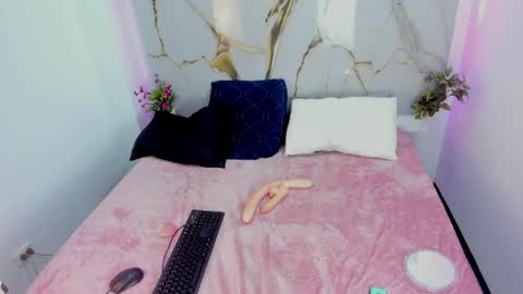       online show from May 2026 02:18:01 AM