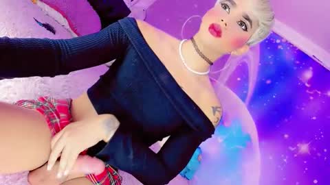 Snapshot of thalia_gil21 chatting on March 2026 02:05:02 AM Thalia Girl online show from March 2026 02:05:02 AM