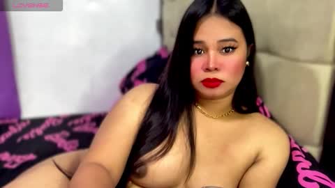 Ms. Thalia online show from December 2025 03:44:01 AM