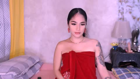 Snapshot of thalia_venture chatting on February 2025 12:27:01 PM Thalia online show from February 2025 12:27:01 PM