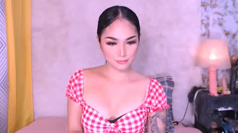 Snapshot of thalia_venture chatting on March 2025 10:08:02 AM Thalia online show from March 2025 10:08:02 AM