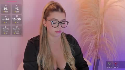 Snapshot of thaliafox_ chatting on February 2026 09:29:02 PM Thalia online show from February 2026 09:29:02 PM