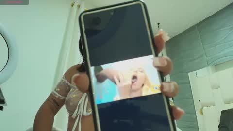 Thalia online show from February 2026 08:04:01 PM