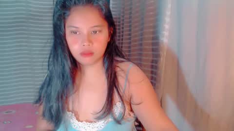 Snapshot of thalie_mae chatting on January 2025 09:54:01 PM Mae online show from January 2025 09:54:01 PM