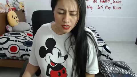 Snapshot of thamara__1023 chatting on December 2024 09:26:02 PM thania sometimes in the company of Alan and Maria online show from December 2024 09:26:02 PM